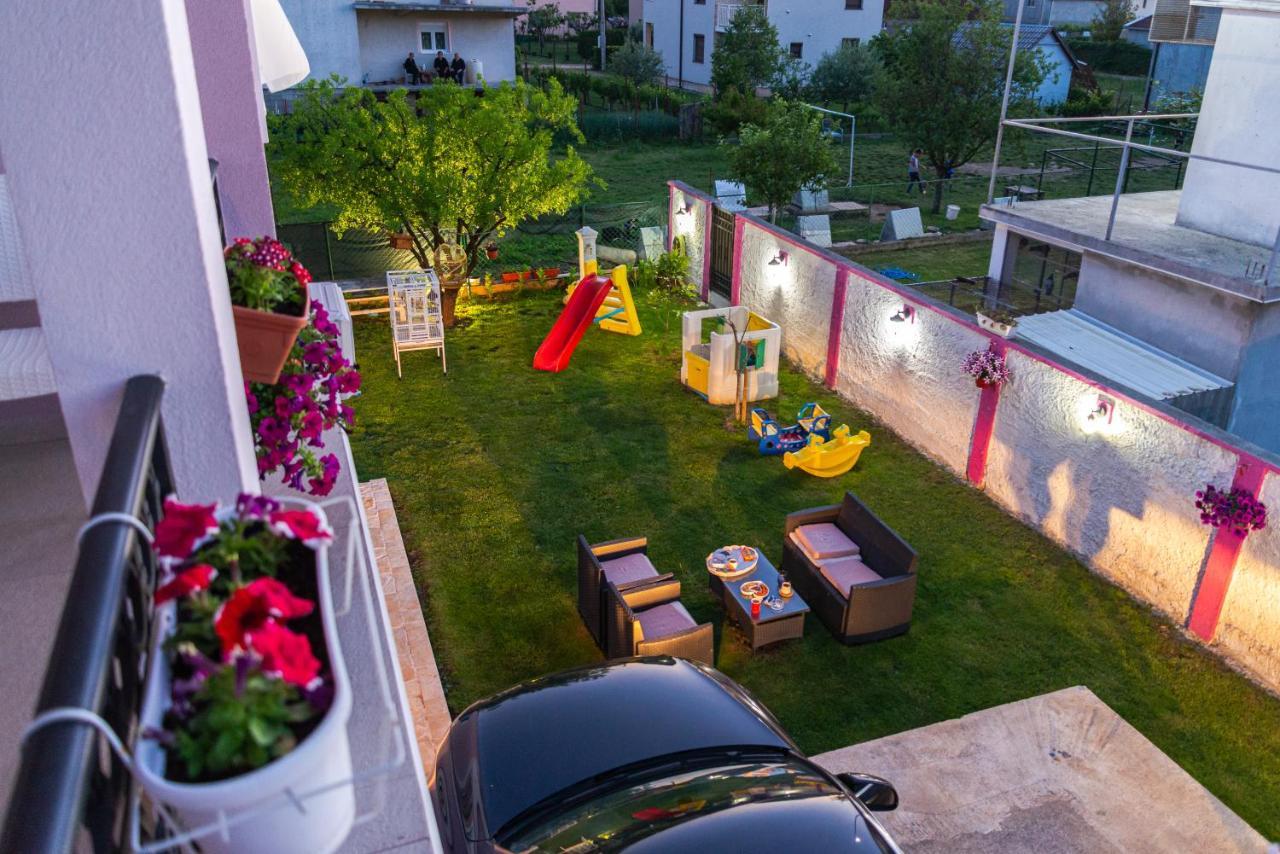 Apartman Mona Podgorica Exteriör bild