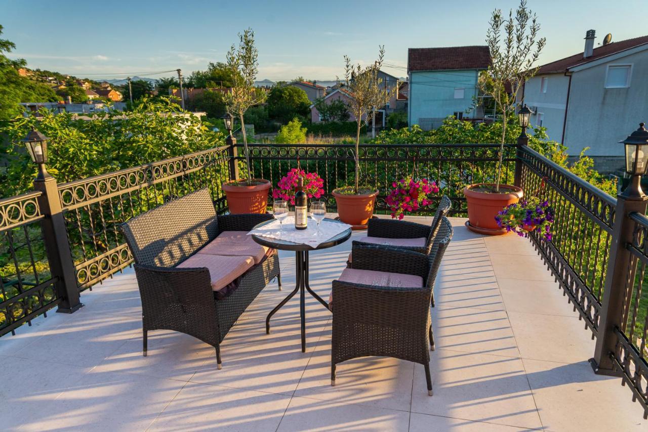 Apartman Mona Podgorica Exteriör bild