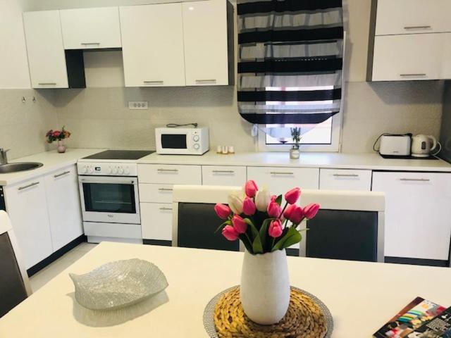 Apartman Mona Podgorica Exteriör bild