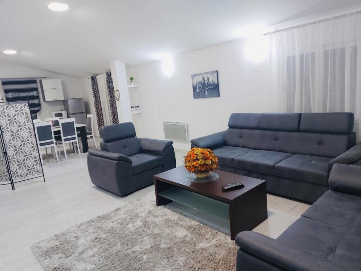 Apartman Mona Podgorica Exteriör bild