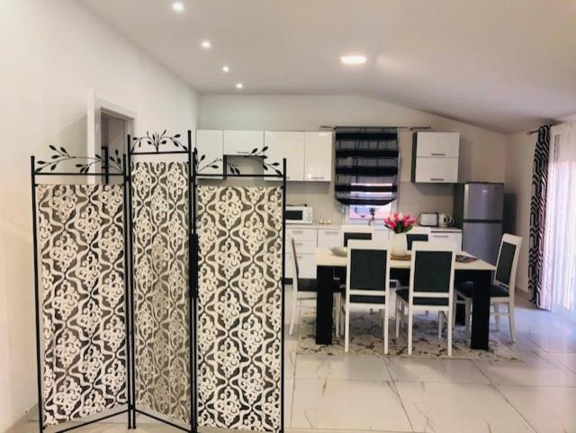 Apartman Mona Podgorica Exteriör bild