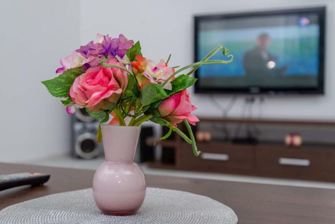Apartman Mona Podgorica Exteriör bild
